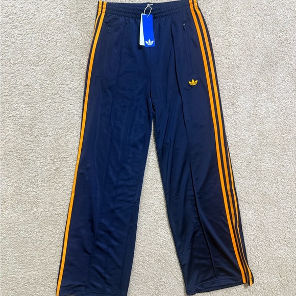 Adidas Firebird NWT size M - Picture 10 of 12